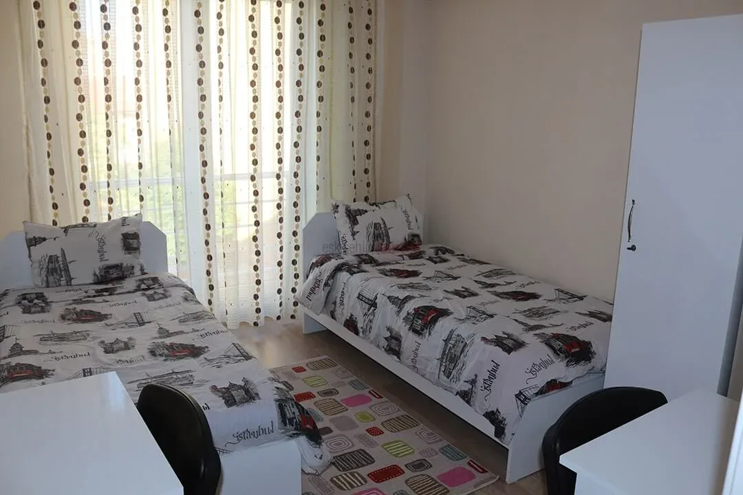 Çağdaş Erkek Apart fotoğraf 3