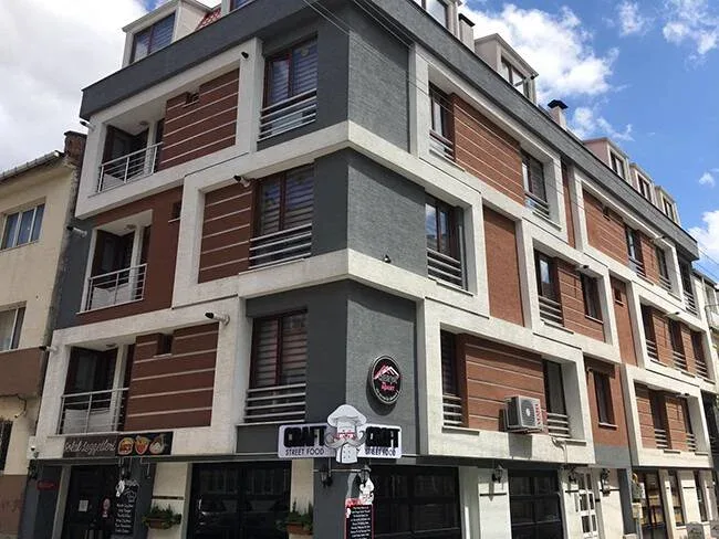 Derya Kız Apart