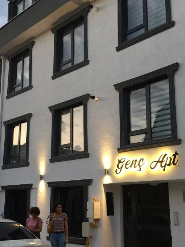 Genç Kız Apart fotoğraf 2