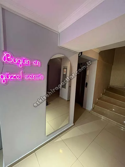 Kuvars Kız Apart fotoğraf 3