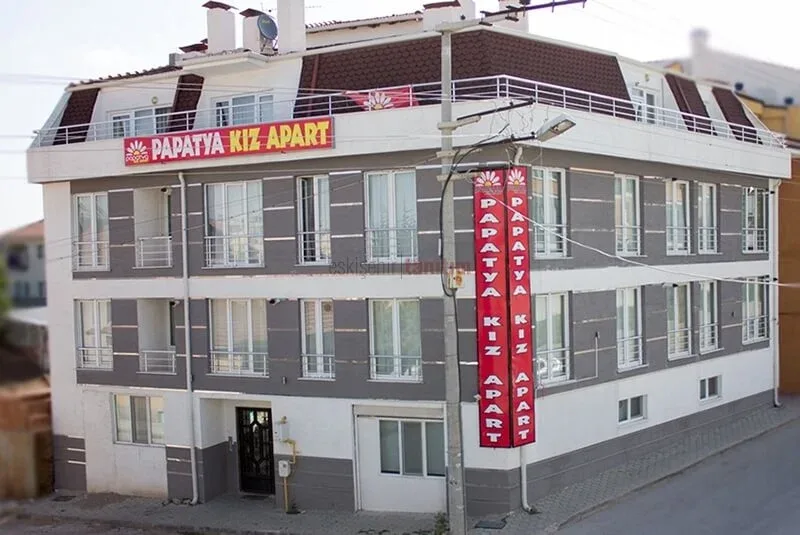 Papatya Kız Apart